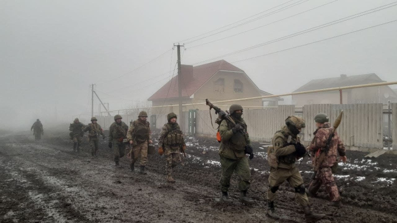 Война на Украине: военная спецоперация на Украине последние новости сегодня 7 апреля, СВО обзор событий, новая карта боевых действий на Украине, обстановка на Донбассе в ДНР, ЛНР, Херсонской и Запорожской областях, что происходит в Бахмуте (Артёмовске), главные новости с линии фронта сегодня 07.04.2023, операция Z, Юрий Подоляка новое видео