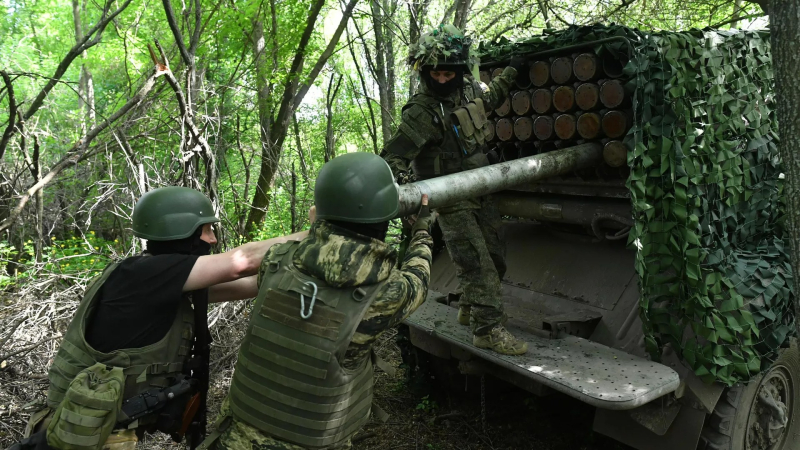 Война на Украине: военная спецоперация на Украине последние новости сегодня 13 августа, СВО обзор событий, карта боевых действий на Украине, контрнаступление ВСУ, обстановка на Донбассе в ДНР, ЛНР, Херсонской и Запорожской областях, что происходит на Времьевском выступе, главные новости с линии фронта сегодня 13.08.2023, свежие новости из Орехова, операция Z, Юрий Подоляка новое видео